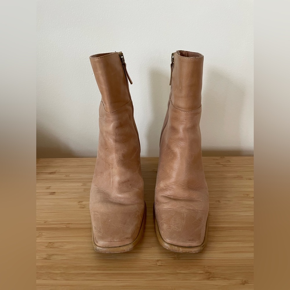 Alohas West Beige Leather Ankle Boots